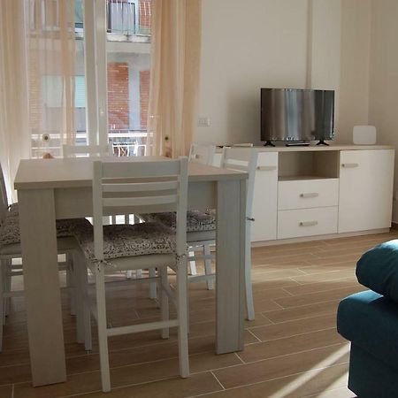 La Casa Di Nina Apartment Минтурно Екстериор снимка